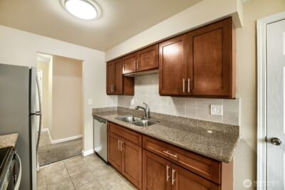17208 NE 45th Street #66, Redmond, WA 98052 - Photo 8