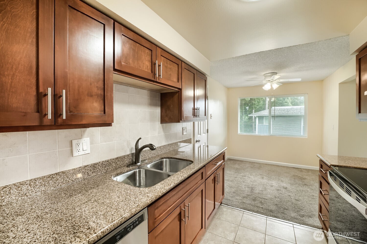 17208 NE 45th Street #66, Redmond, WA 98052