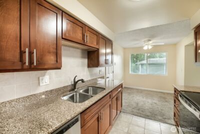 17208 NE 45th Street #66, Redmond, WA 98052 - Photo 10