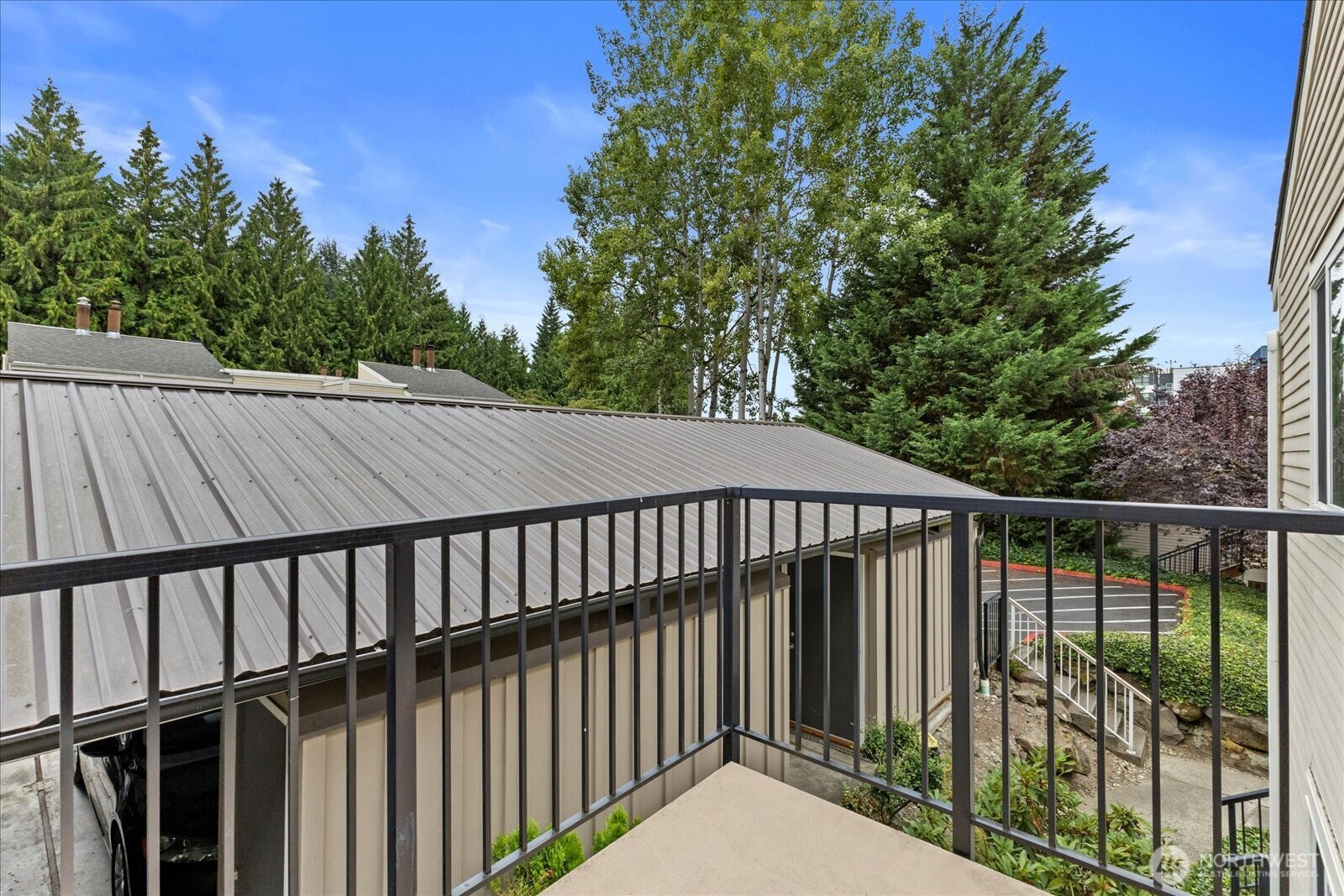 12716 NE 120th Street #H-7, Kirkland, WA 98034