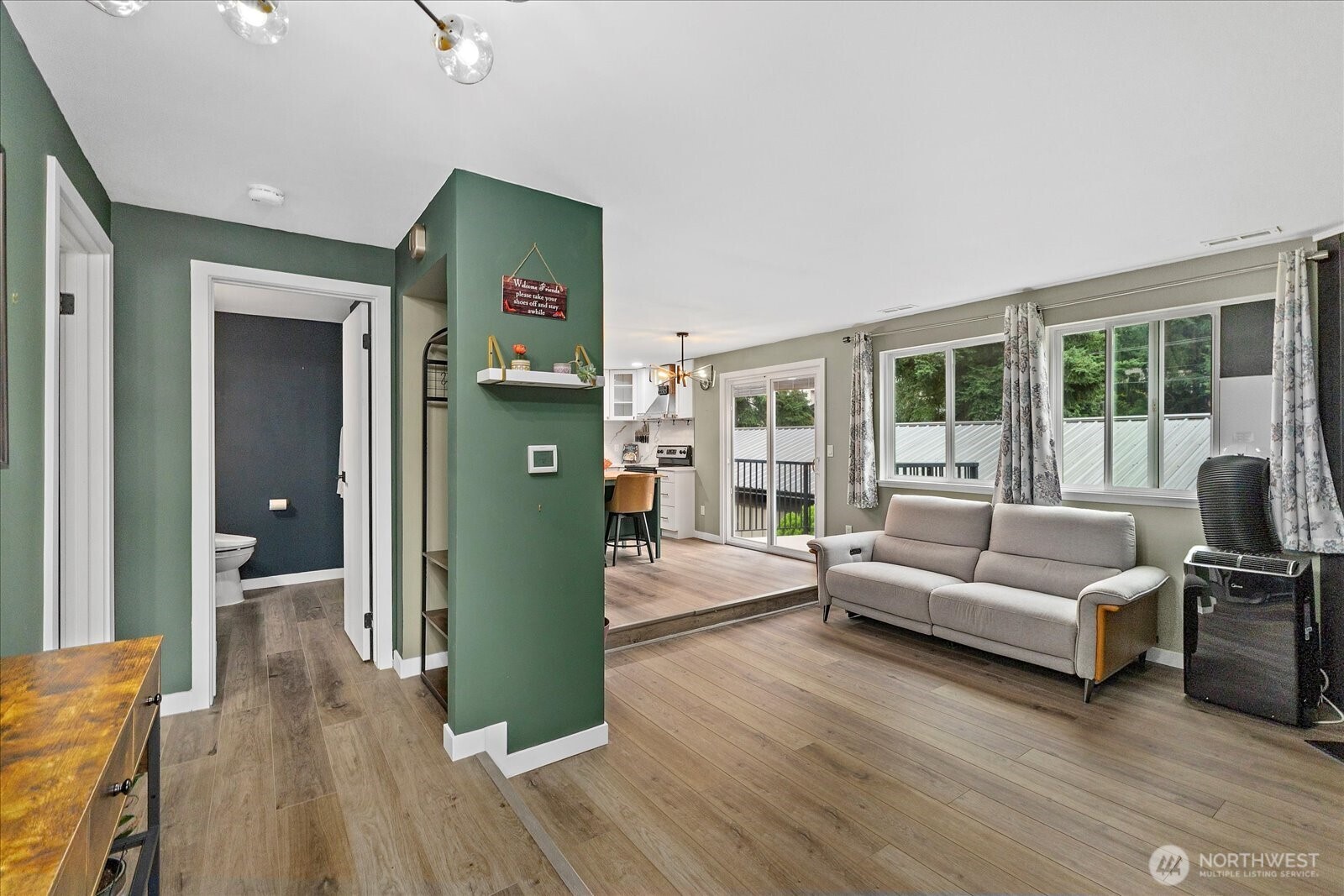 12716 NE 120th Street #H-7, Kirkland, WA 98034