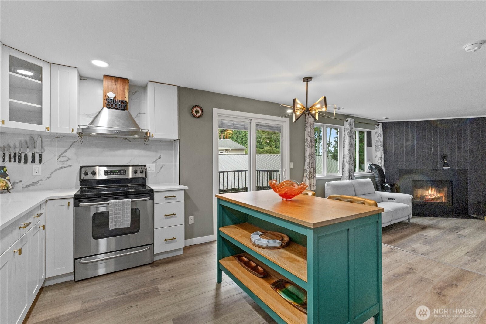 12716 NE 120th Street #H-7, Kirkland, WA 98034