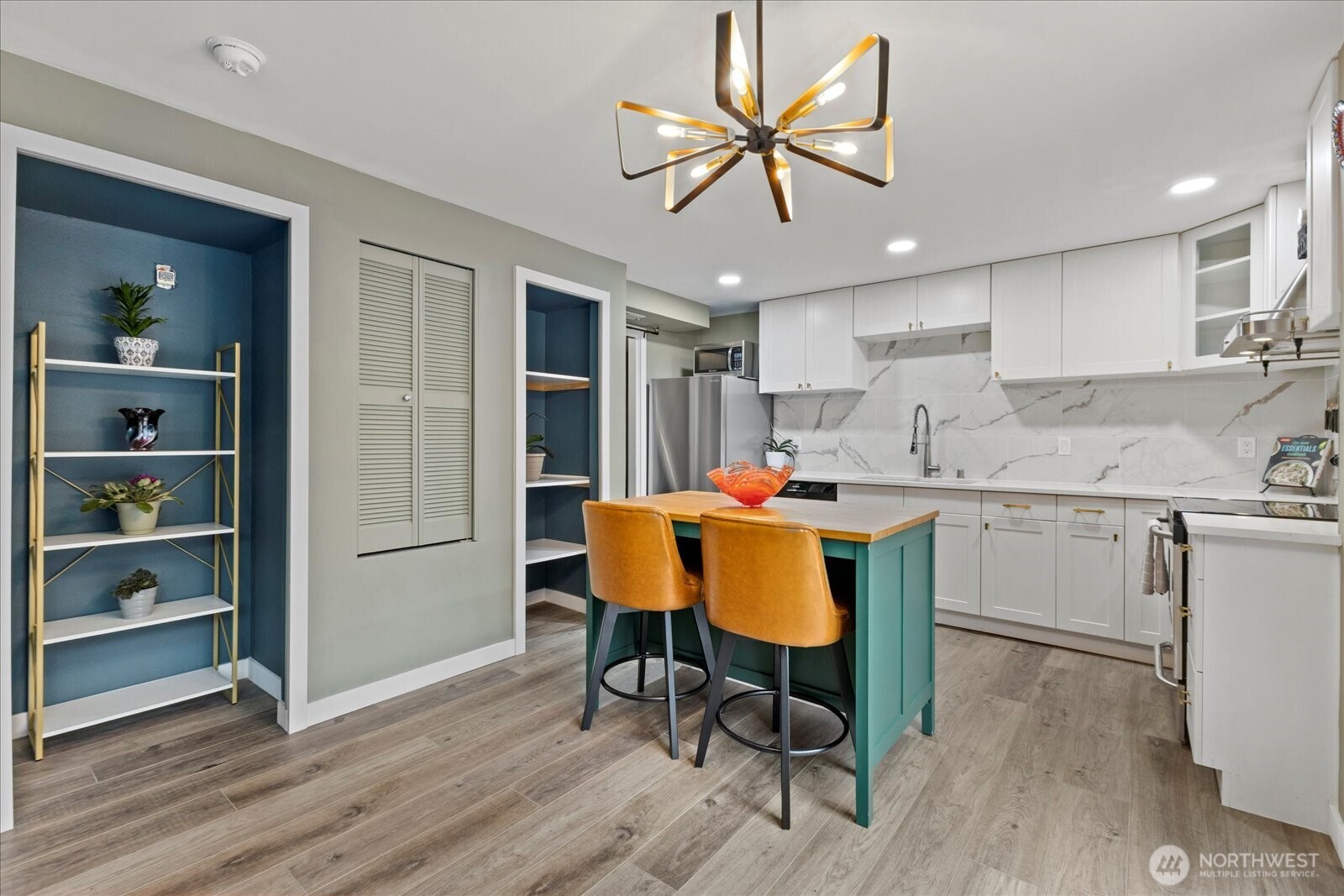 12716 NE 120th Street #H-7, Kirkland, WA 98034