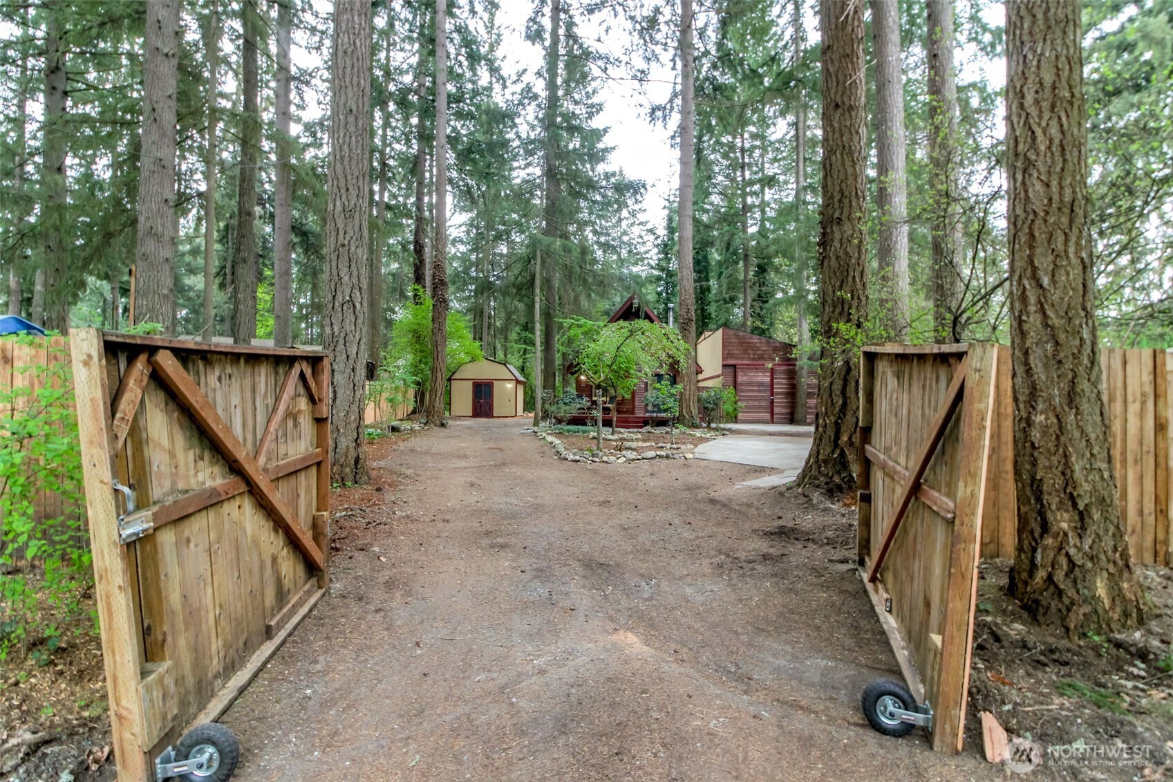 16900 Kalmia Court SE, Yelm, WA 98597