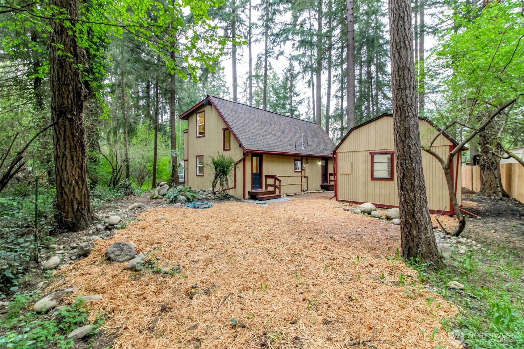 16900 Kalmia Court SE, Yelm, WA 98597