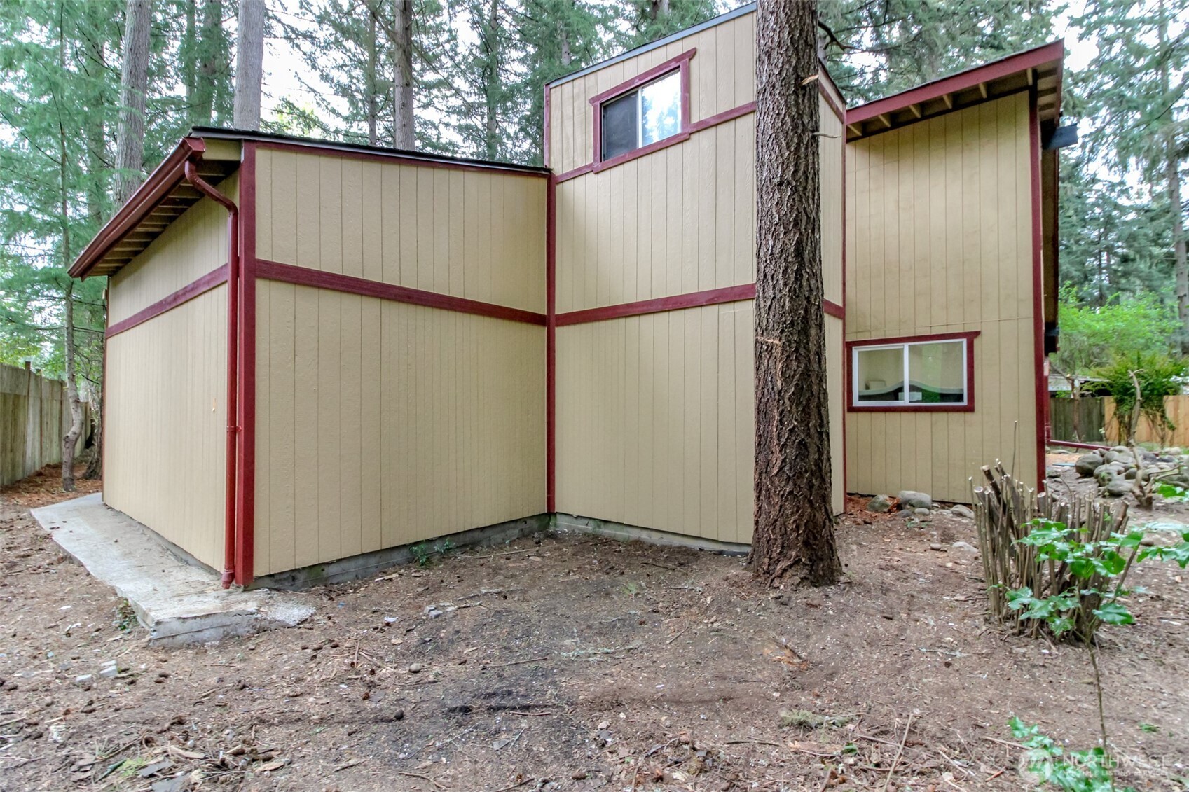 16900 Kalmia Court SE, Yelm, WA 98597