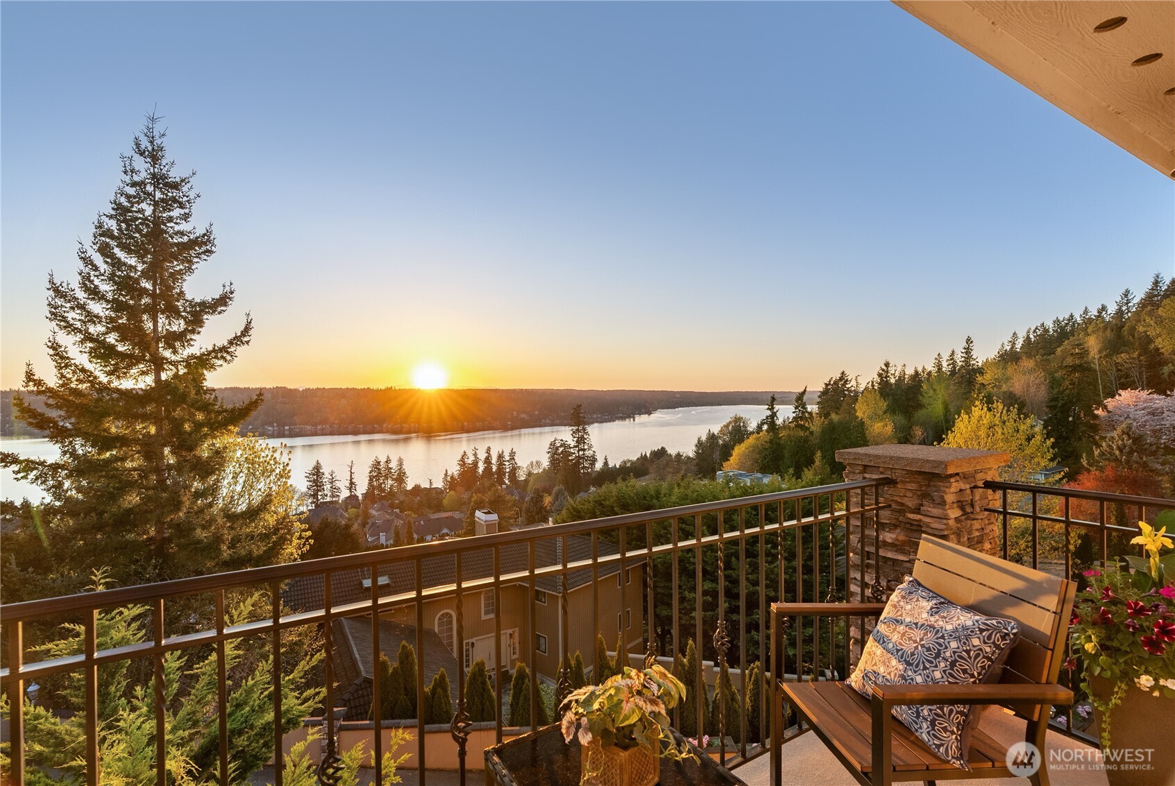 20619 NE 16th Street , Sammamish, WA 98074