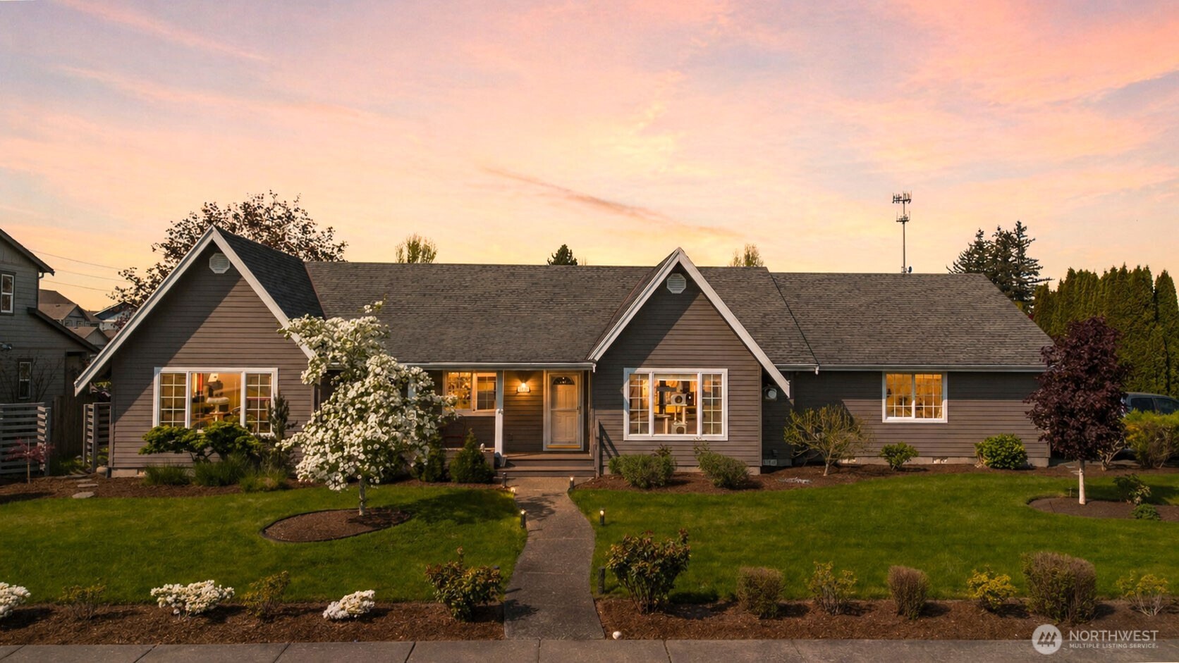 1277 Aaron Drive , Lynden, WA 98264
