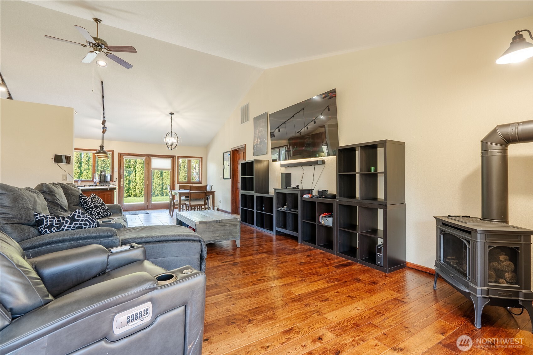 1277 Aaron Drive , Lynden, WA 98264