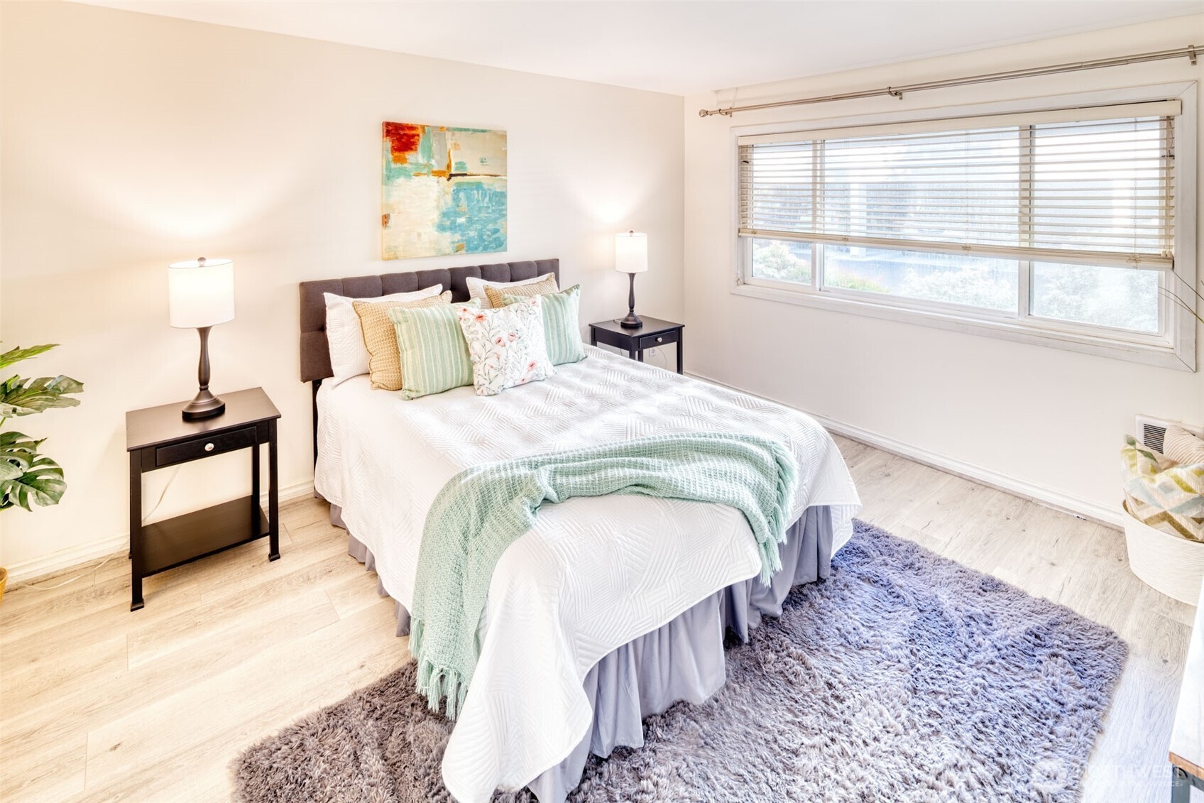 15208 NE 8th Street #C4, Bellevue, WA 98007