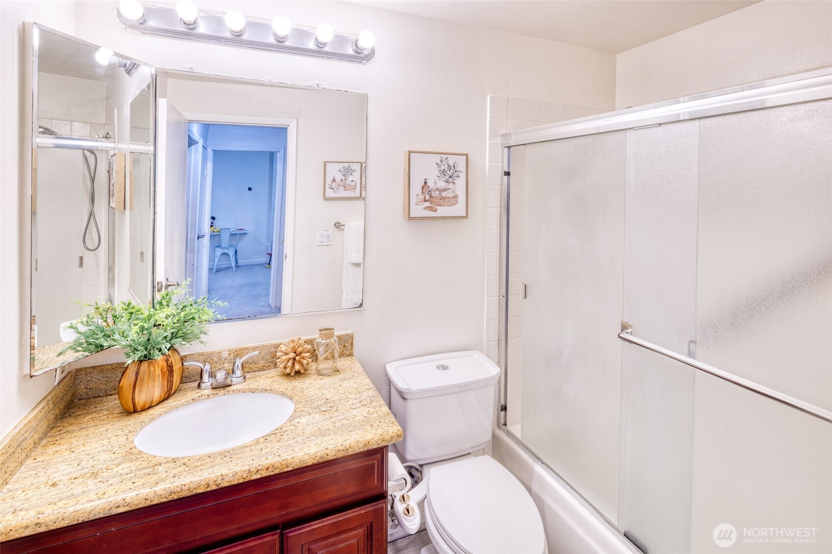 15208 NE 8th Street #C4, Bellevue, WA 98007