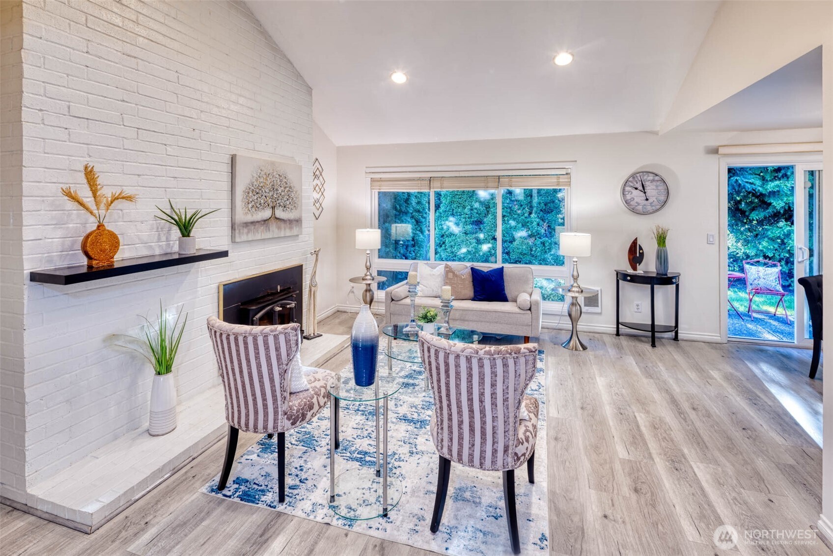 15208 NE 8th Street #C4, Bellevue, WA 98007