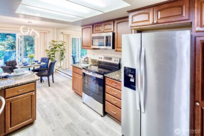 15208 NE 8th Street #C4, Bellevue, WA 98007 - Photo 9