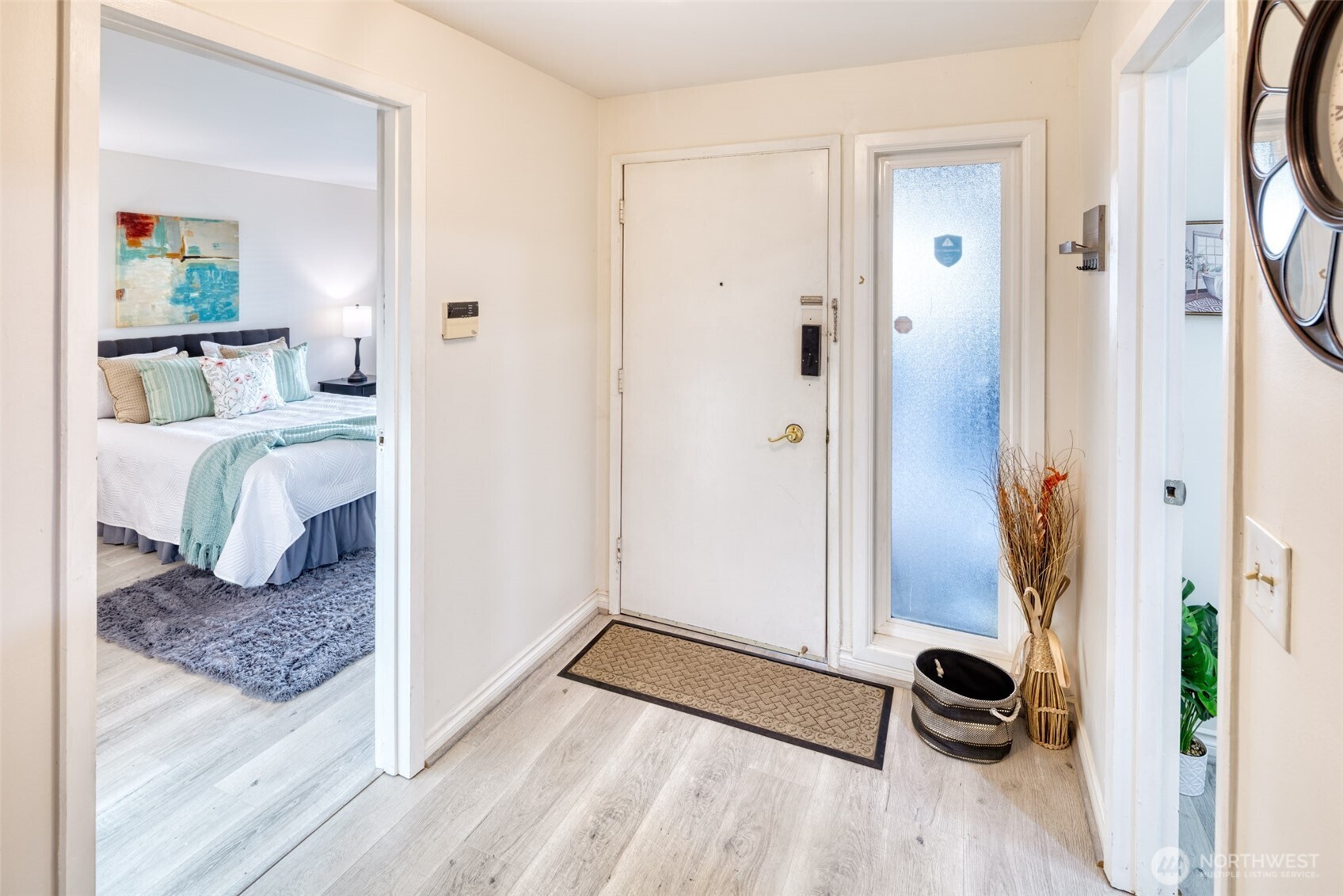15208 NE 8th Street #C4, Bellevue, WA 98007