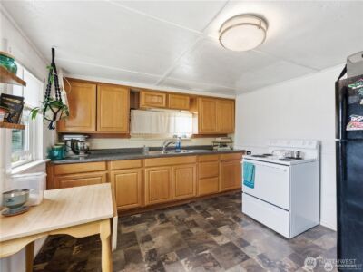 2436 Chatham Hill Drive , Wenatchee, WA 98801 - Photo 13
