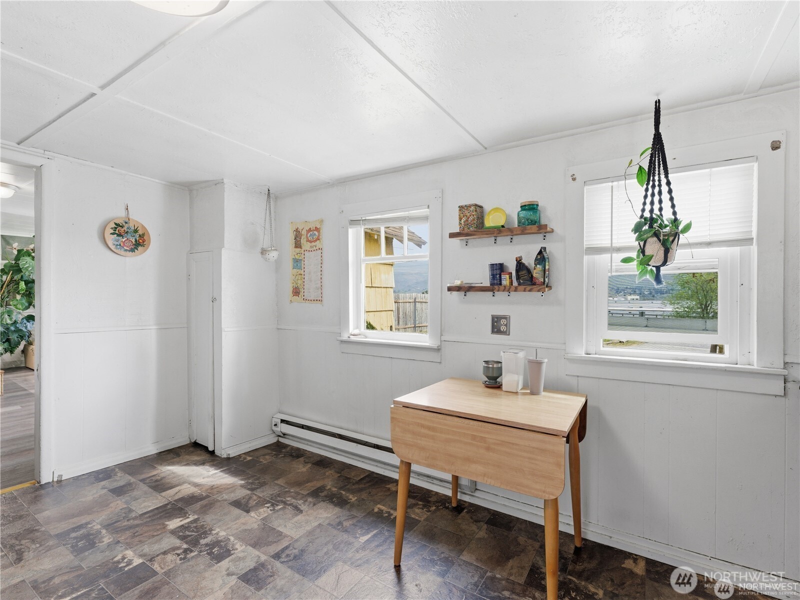 2436 Chatham Hill Drive , Wenatchee, WA 98801