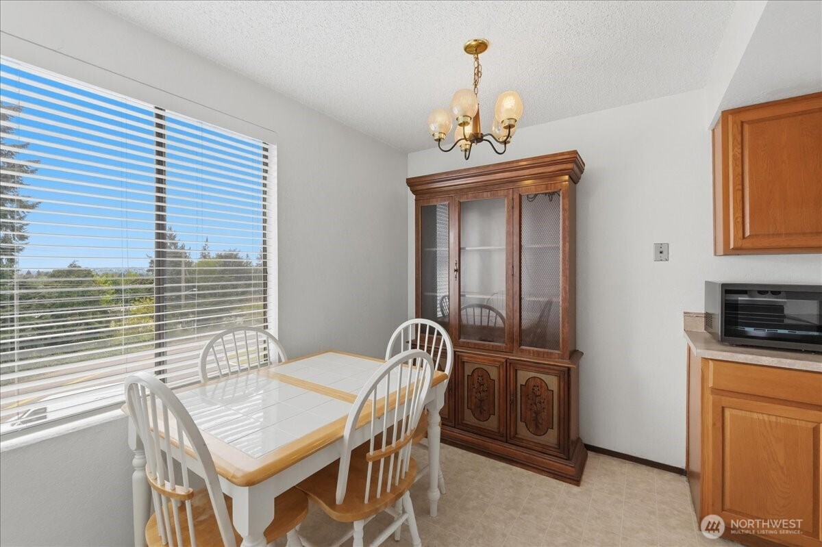 3515 S 160th Street #C6, SeaTac, WA 98188