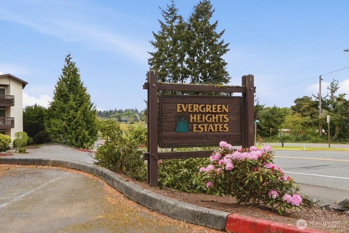 3515 S 160th Street #C6, SeaTac, WA 98188