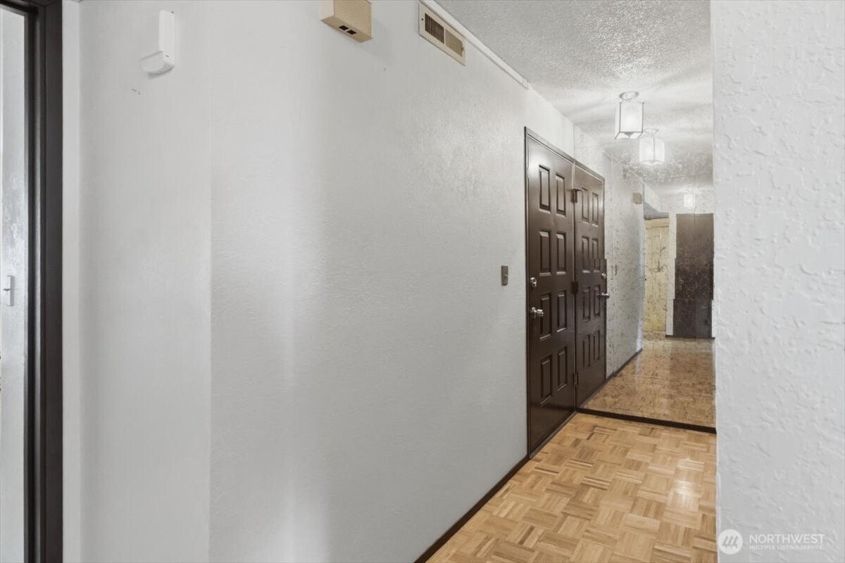 3515 S 160th Street #C6, SeaTac, WA 98188