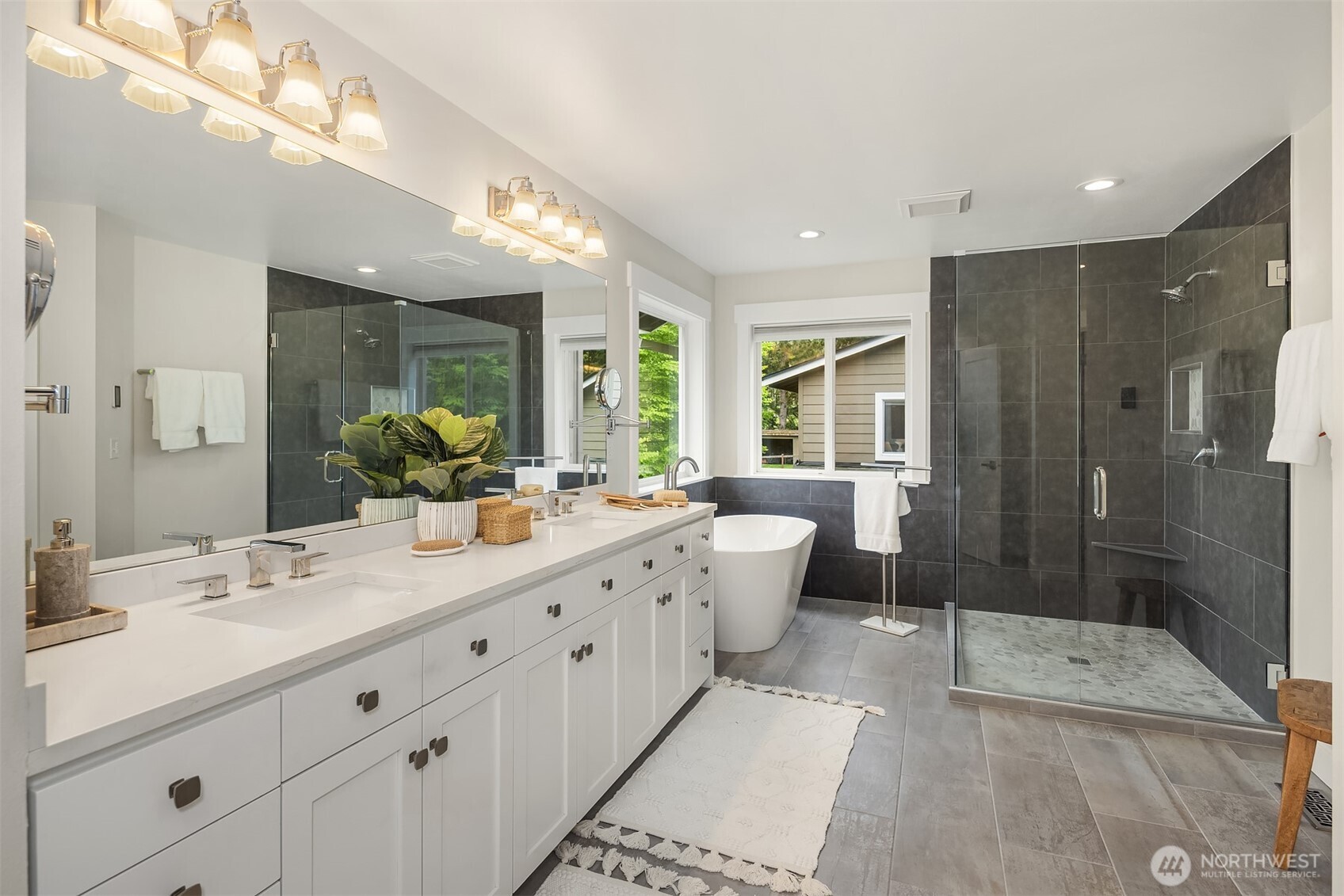 3516 224th Avenue NE, Redmond, WA 98053