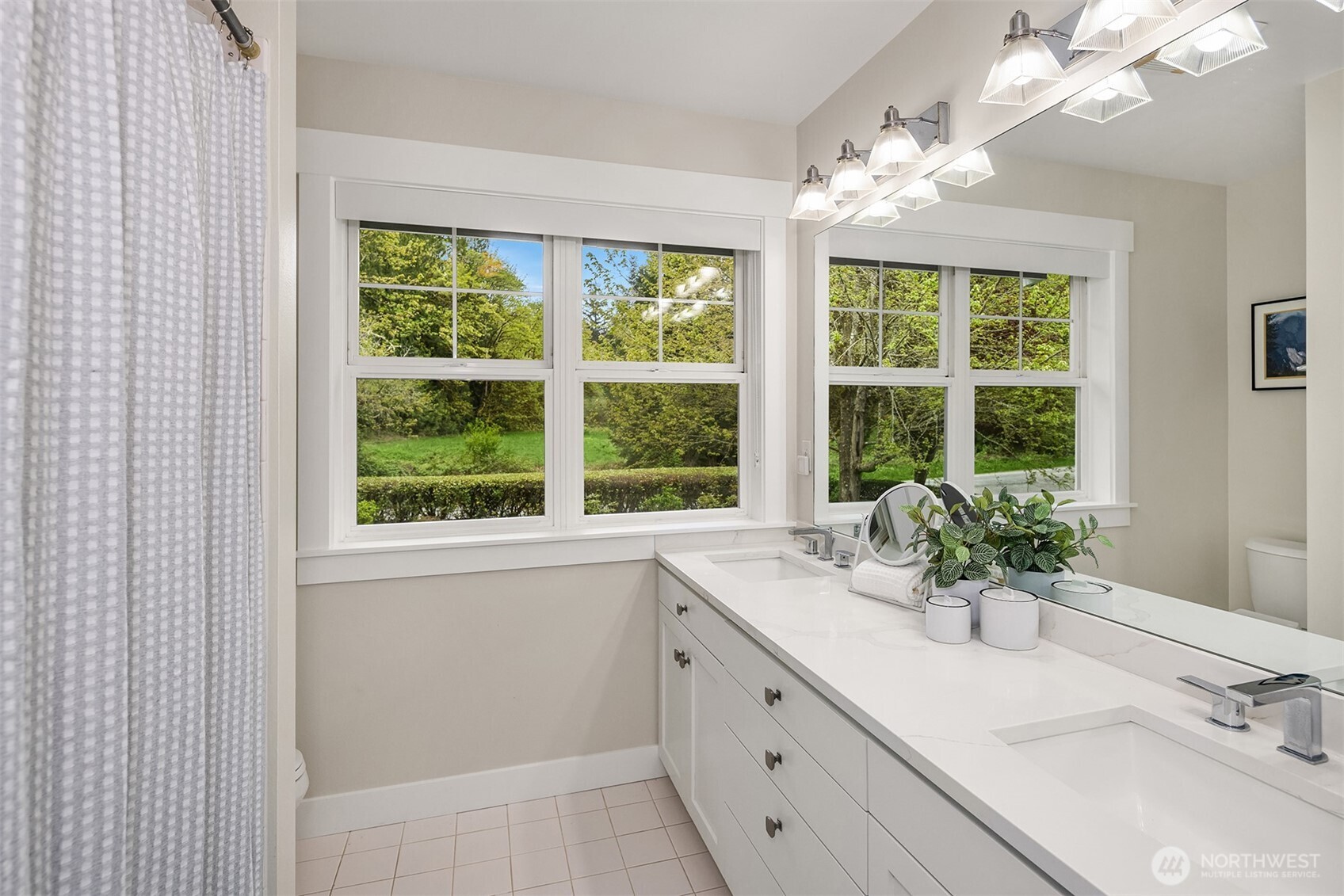 3516 224th Avenue NE, Redmond, WA 98053