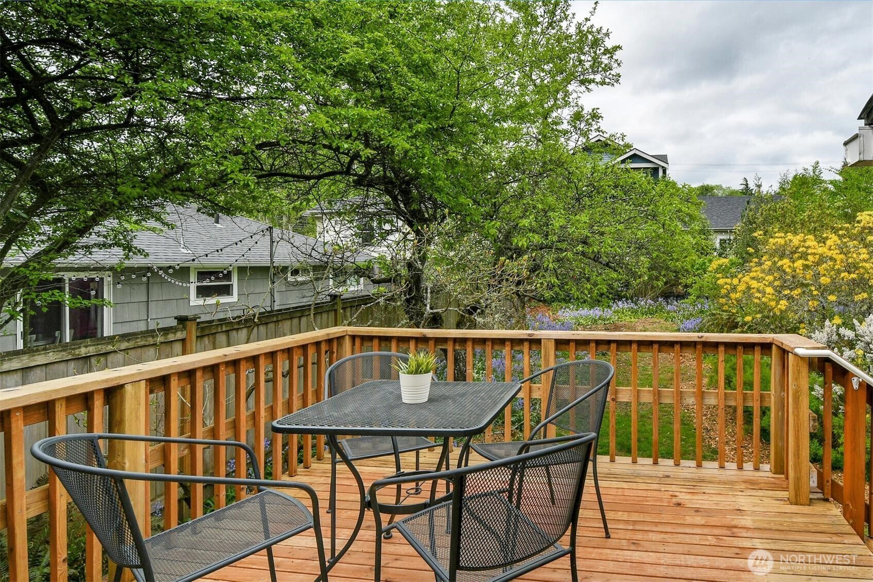 4008 NE 56th Street , Seattle, WA 98105-2235