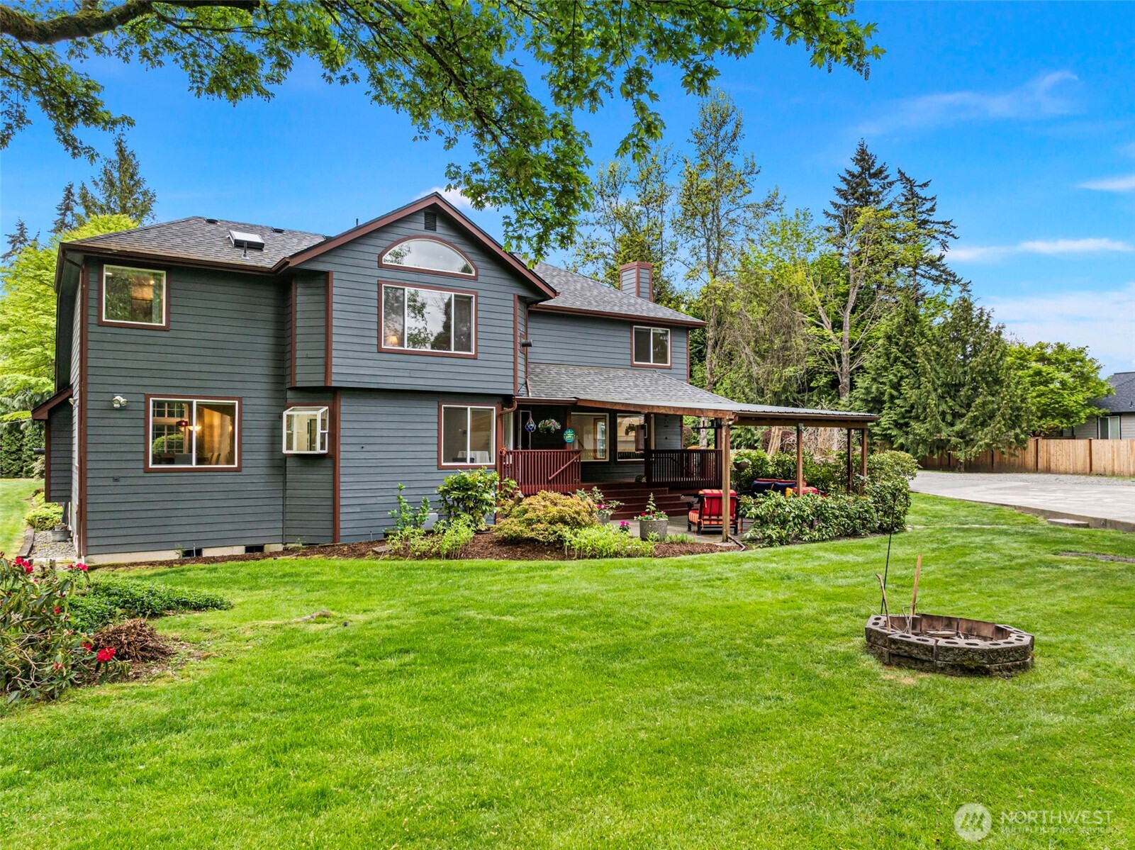 2121 90th Street E, Tacoma, WA 98445