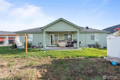 3304 W Crabapple Court , Moses Lake, WA 98837 - Photo 2