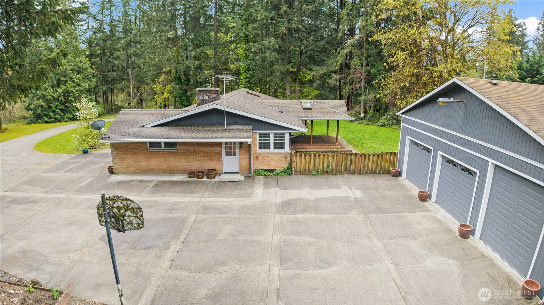 17920 SE Lake Holm Road , Auburn, WA 98092