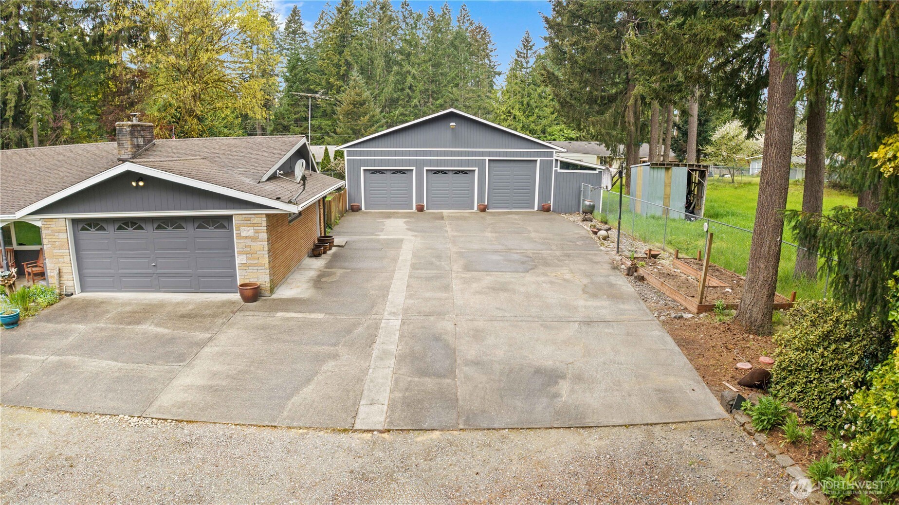 17920 SE Lake Holm Road , Auburn, WA 98092