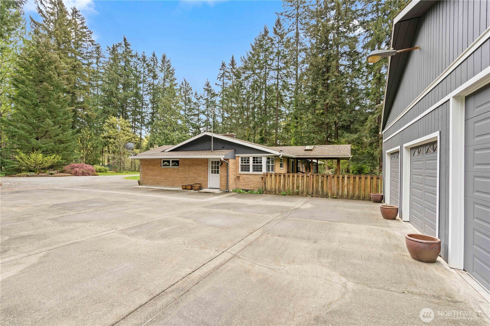 17920 SE Lake Holm Road , Auburn, WA 98092