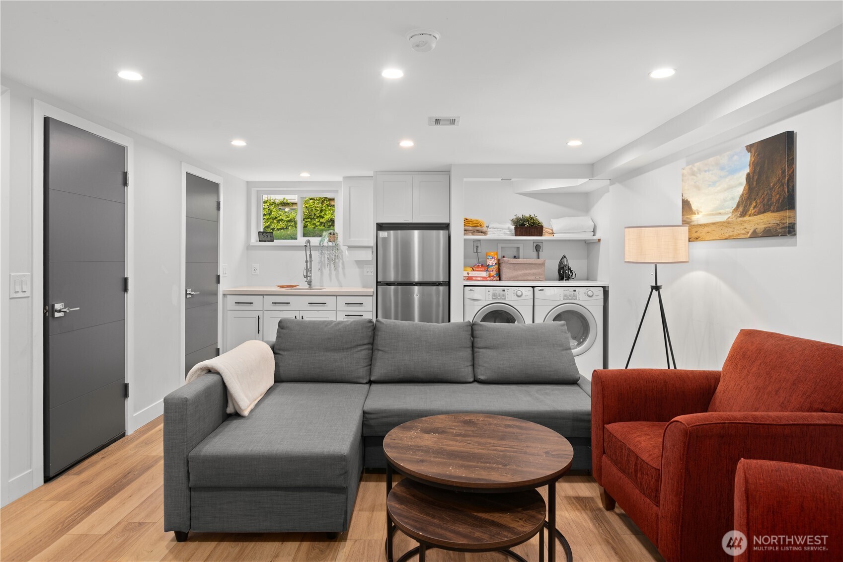 1273 NE 69th Street , Seattle, WA 98115-6747