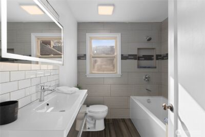 1273 NE 69th Street , Seattle, WA 98115-6747 - Photo 6