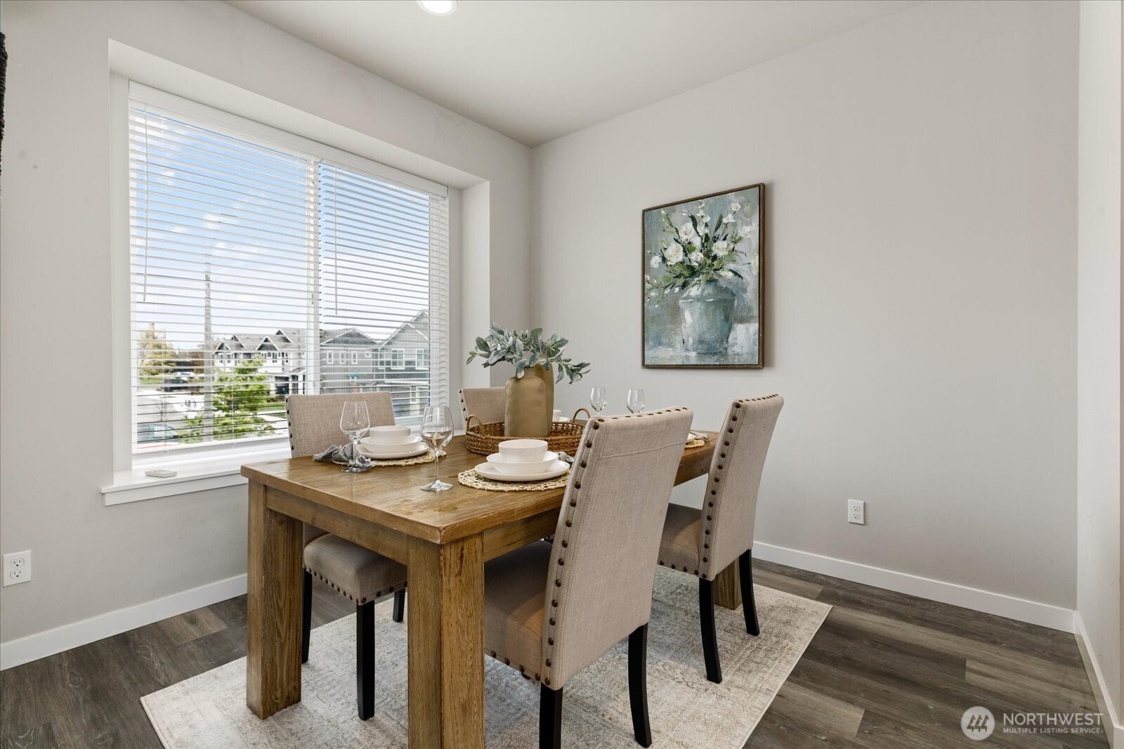 205 SW 4th Lane , Oak Harbor, WA 98277