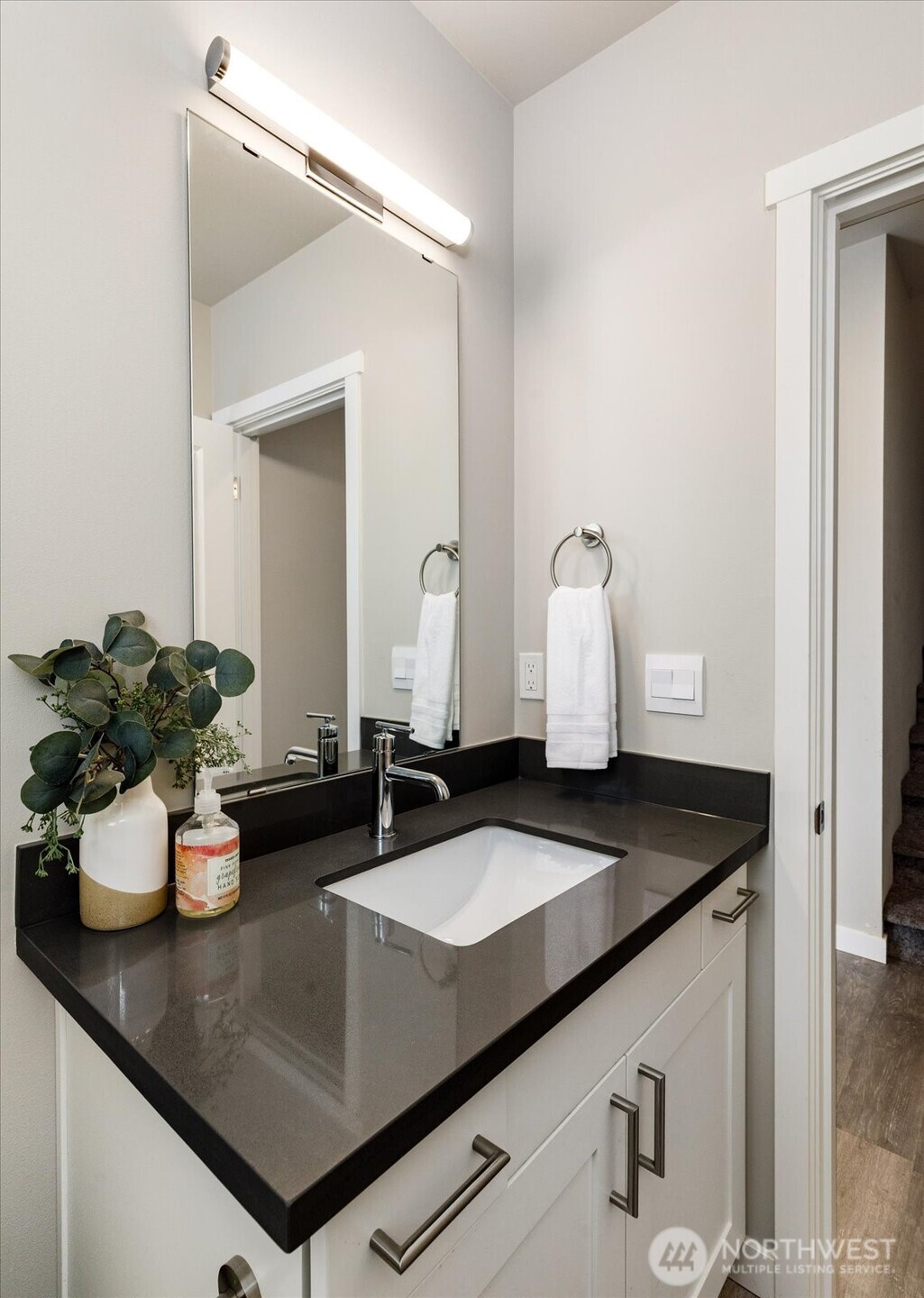 205 SW 4th Lane , Oak Harbor, WA 98277