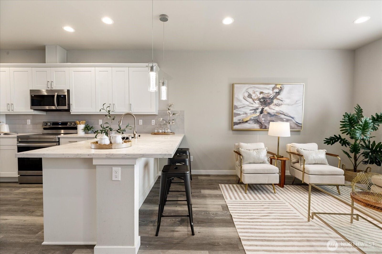 205 SW 4th Lane , Oak Harbor, WA 98277