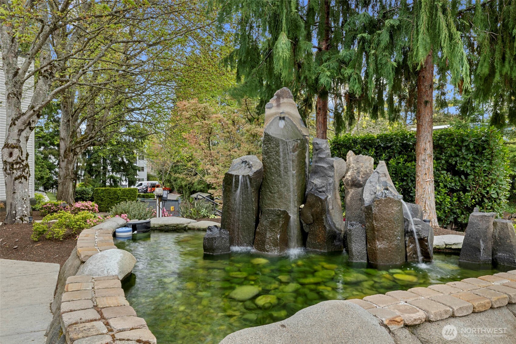 410 2nd Avenue S #110, Kirkland, WA 98033