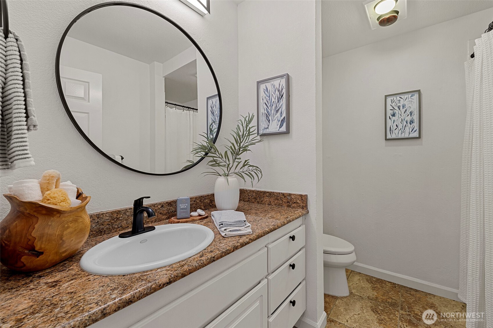 410 2nd Avenue S #110, Kirkland, WA 98033