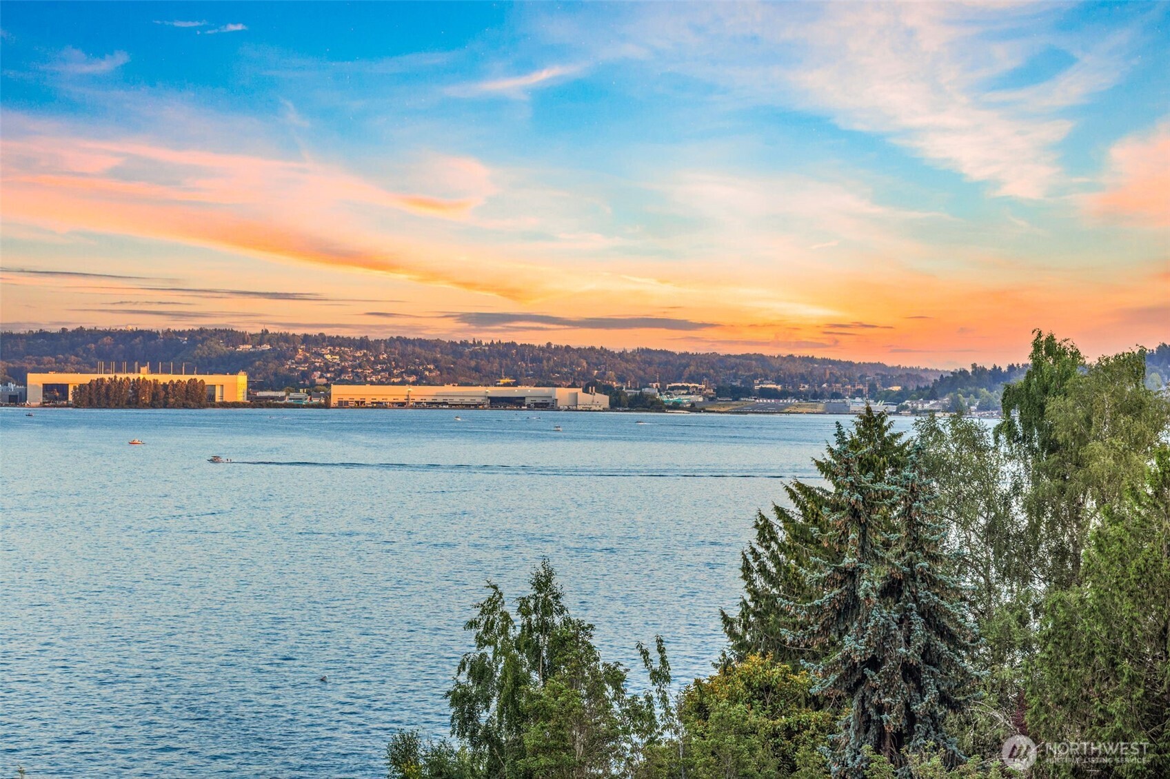 8246 E Mercer Way , Mercer Island, WA 98040