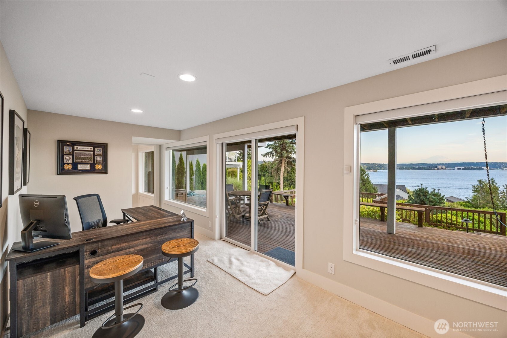 8246 E Mercer Way , Mercer Island, WA 98040