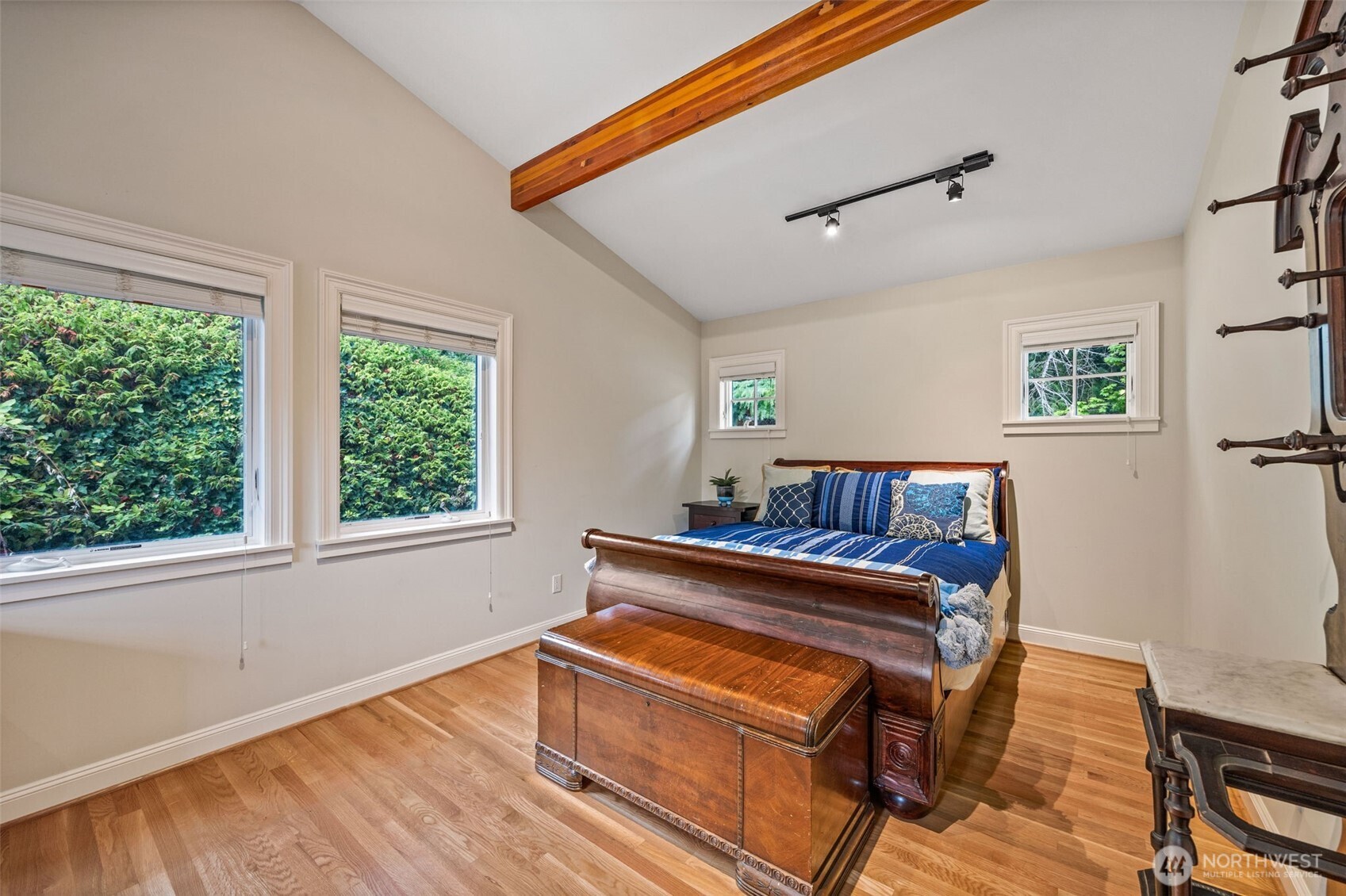 8246 E Mercer Way , Mercer Island, WA 98040