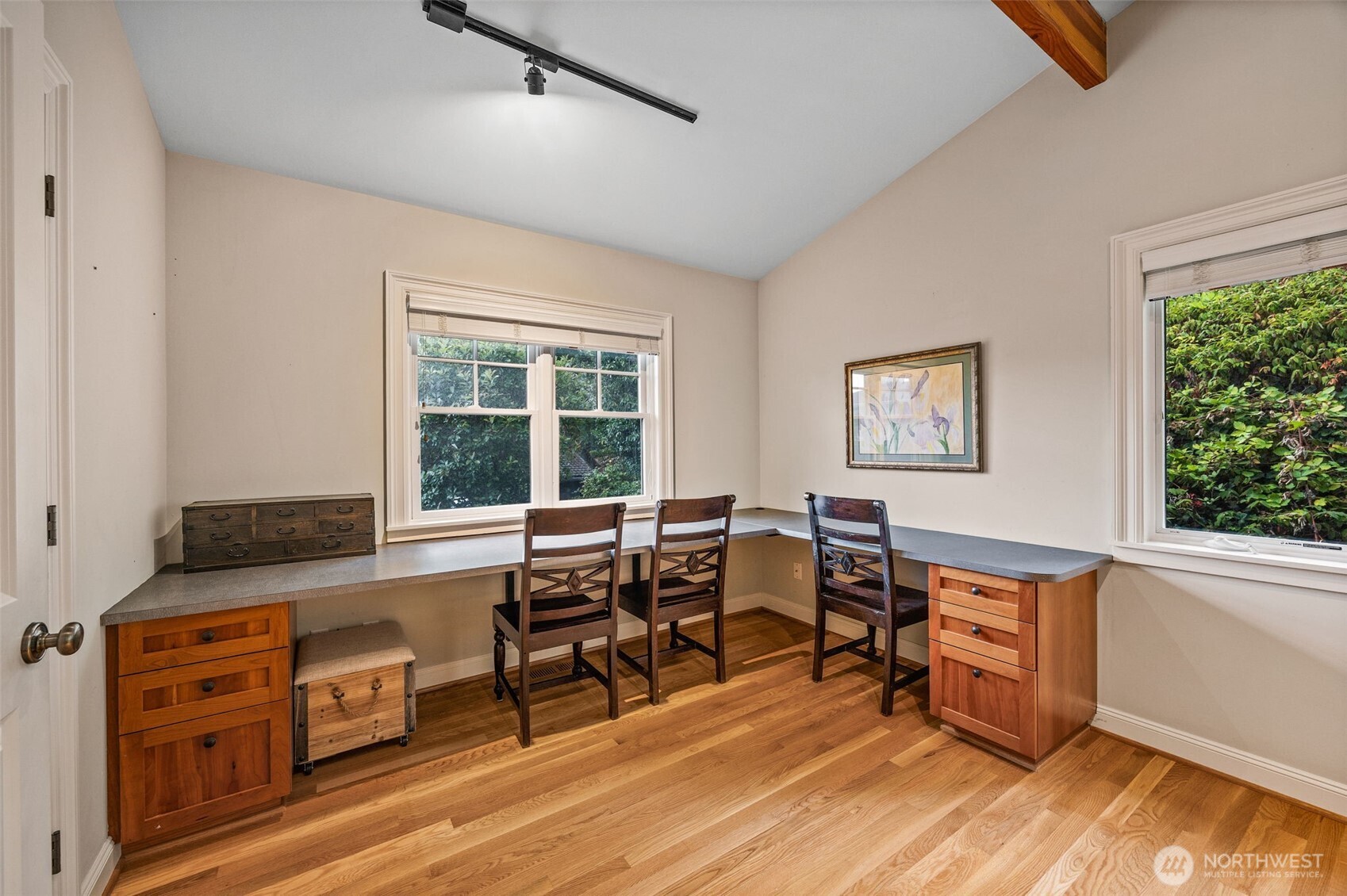 8246 E Mercer Way , Mercer Island, WA 98040