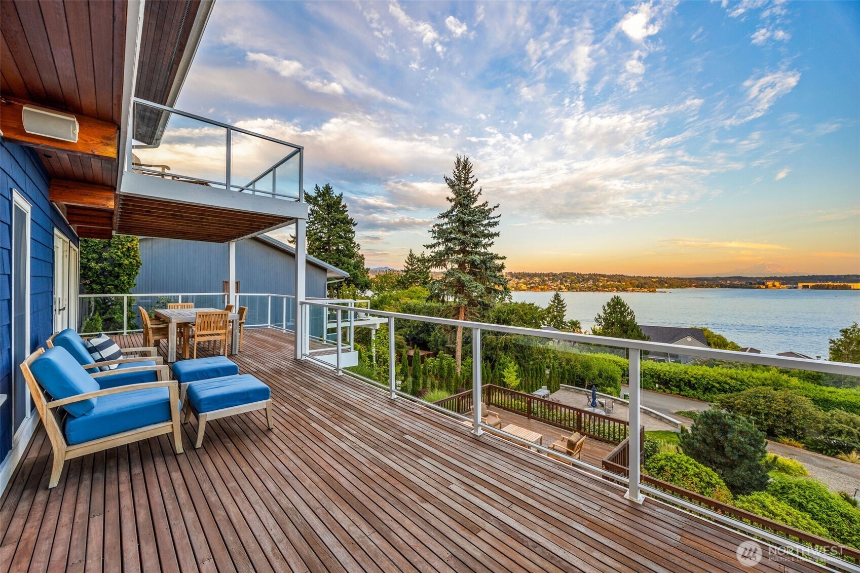 8246 E Mercer Way , Mercer Island, WA 98040