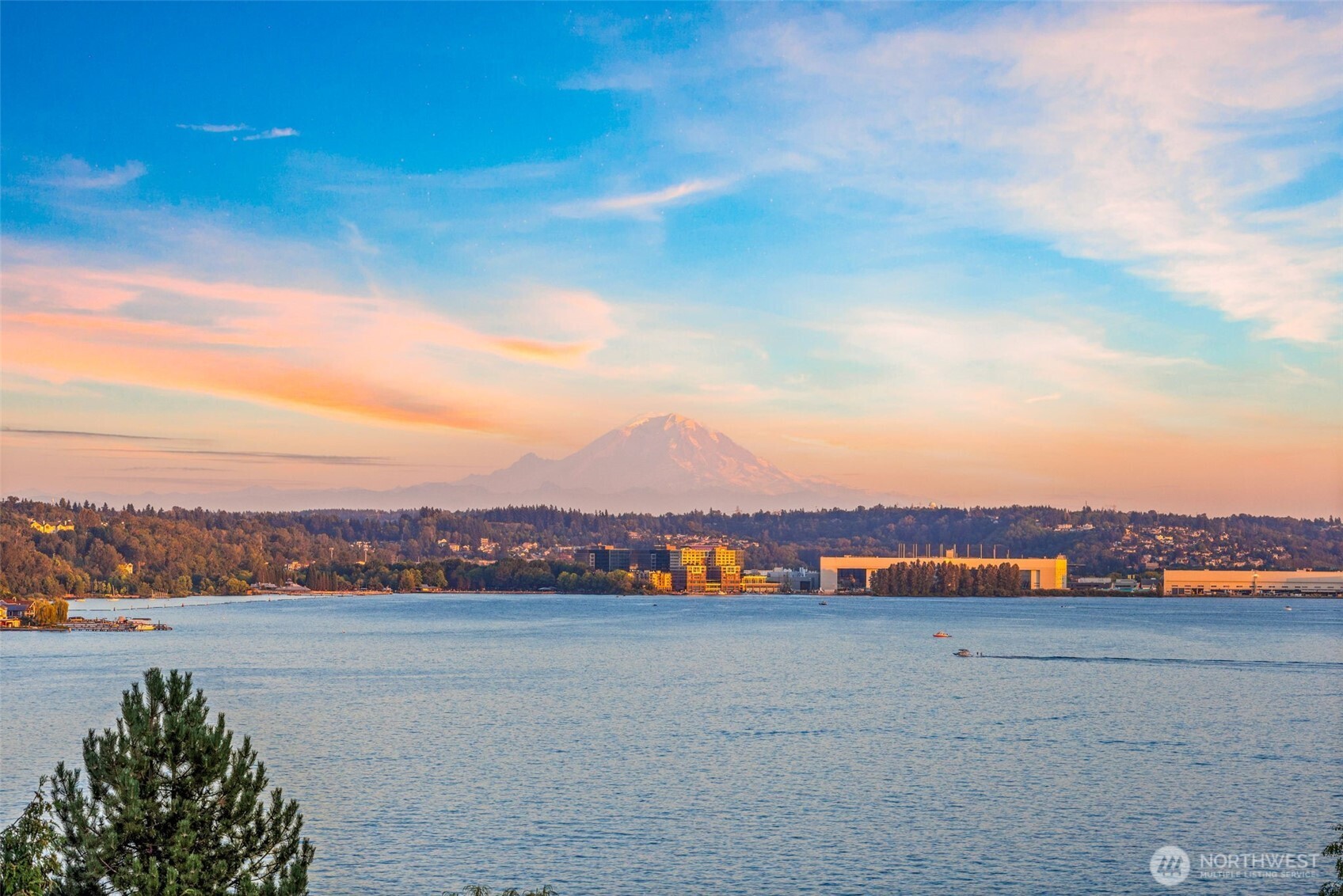 8246 E Mercer Way , Mercer Island, WA 98040