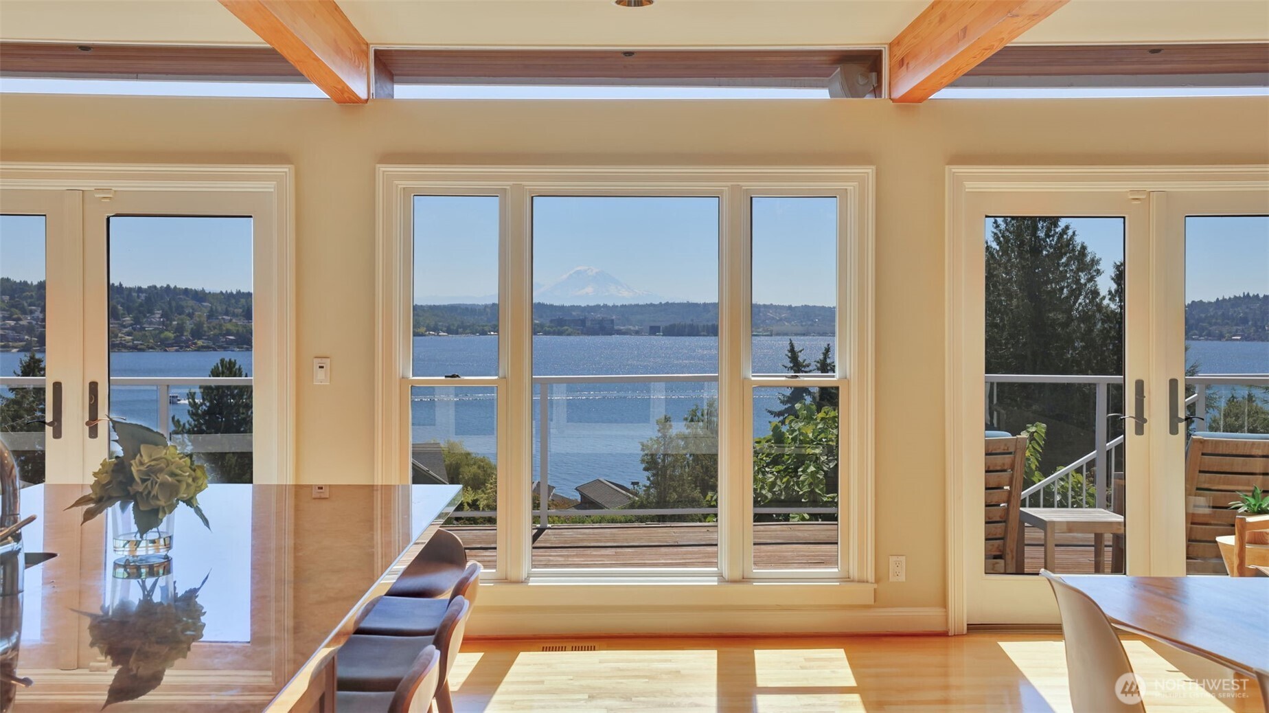 8246 E Mercer Way , Mercer Island, WA 98040