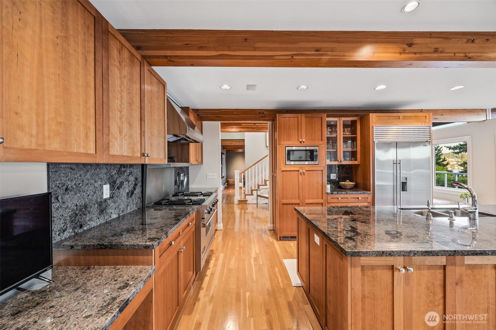 8246 E Mercer Way , Mercer Island, WA 98040