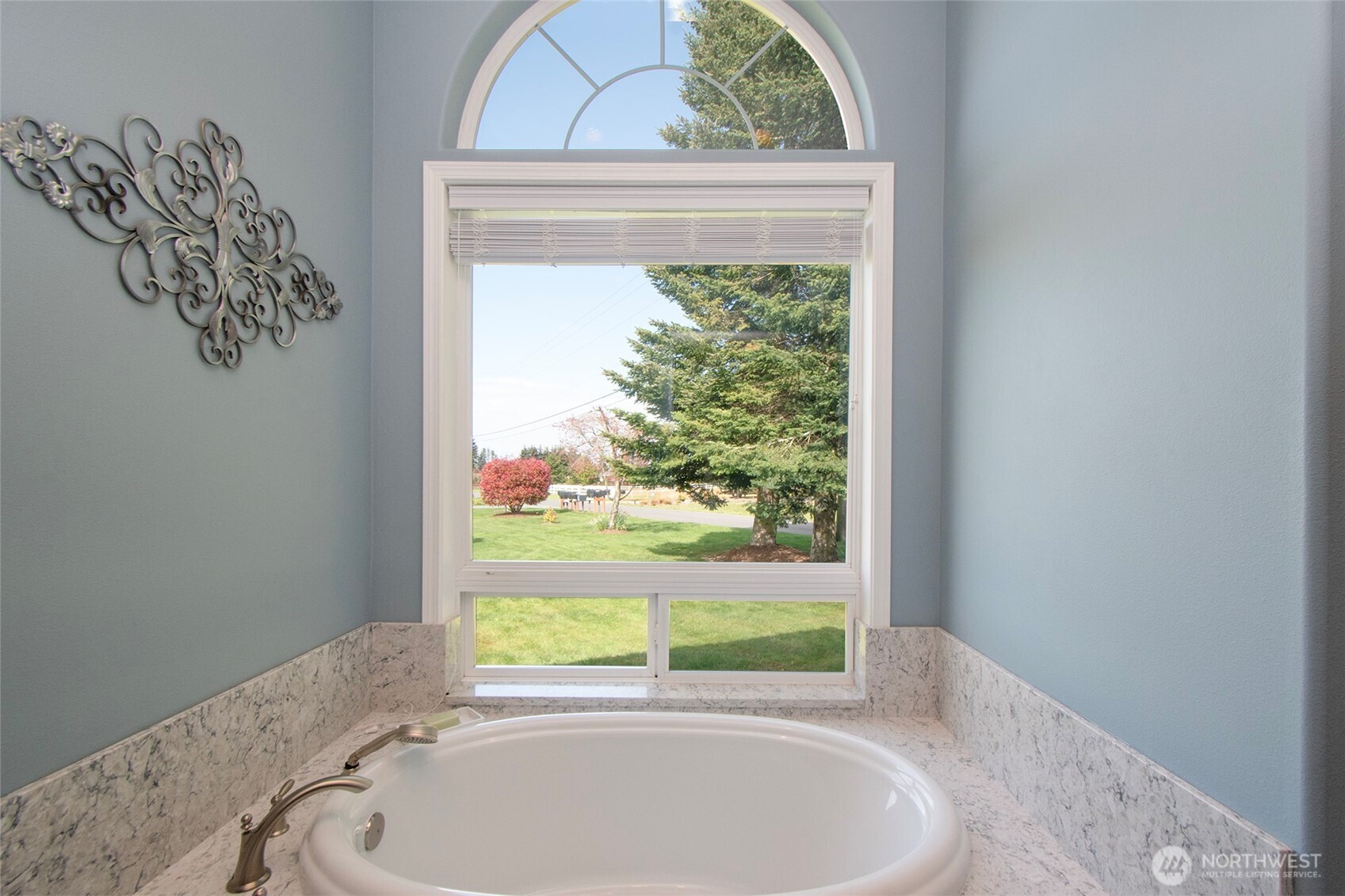 21 Donaper Road , Sequim, WA 98382