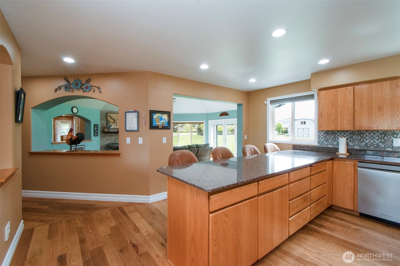 21 Donaper Road , Sequim, WA 98382