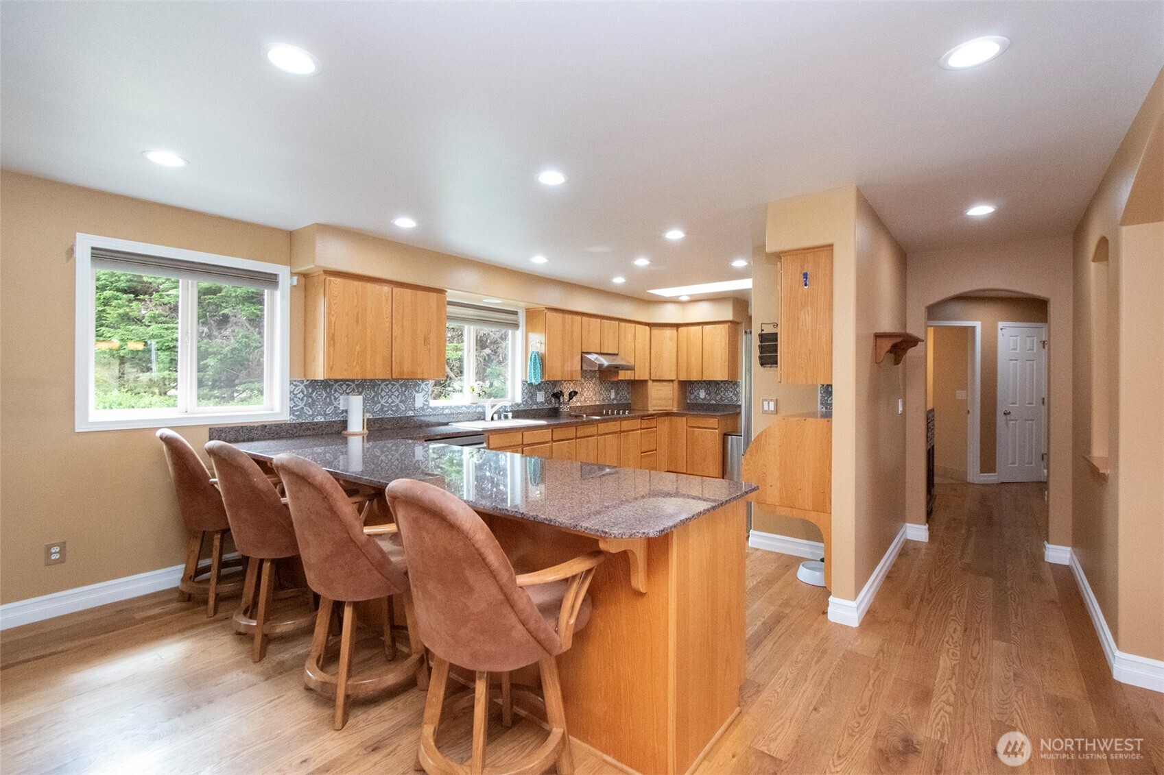 21 Donaper Road , Sequim, WA 98382