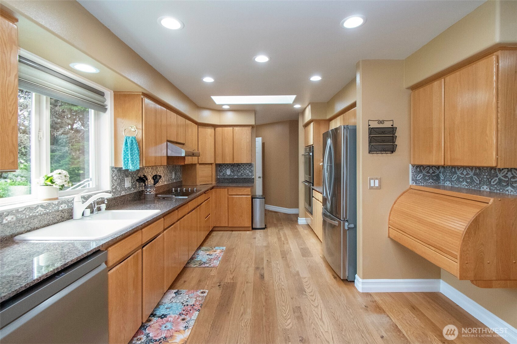 21 Donaper Road , Sequim, WA 98382